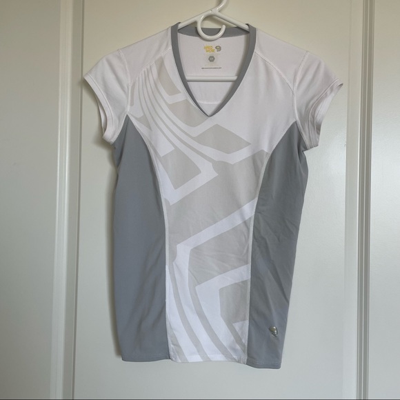 Mountain Hardwear Workout Shirt - Picture 1 of 3